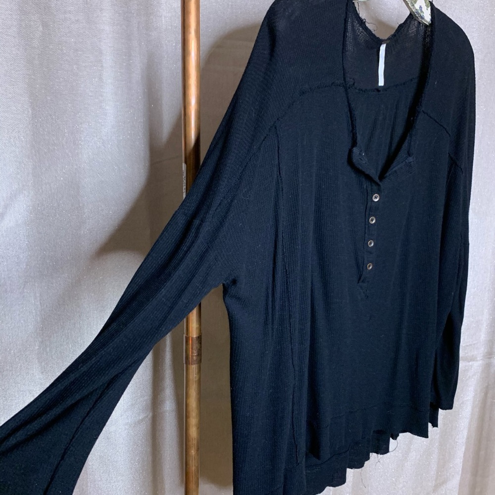 Free People lightweight thermal, oversized fit